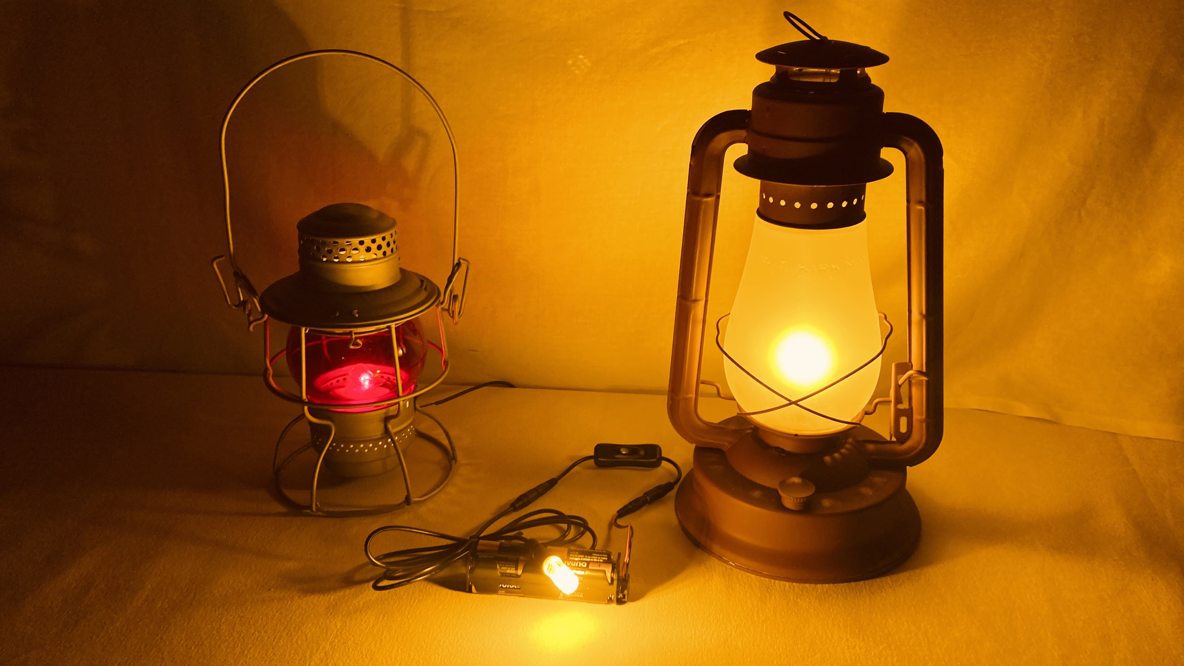 Amazon.com: Prop and Scenery Lights Lantern Flame Bulb Kit 1900